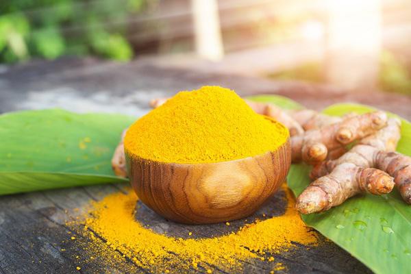 Làm đẹp với tinh bột nghệ như thế nào để có hiệu quả?
